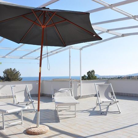 Villa Paolina Ceriale - App. 4 Posti ภายนอก รูปภาพ